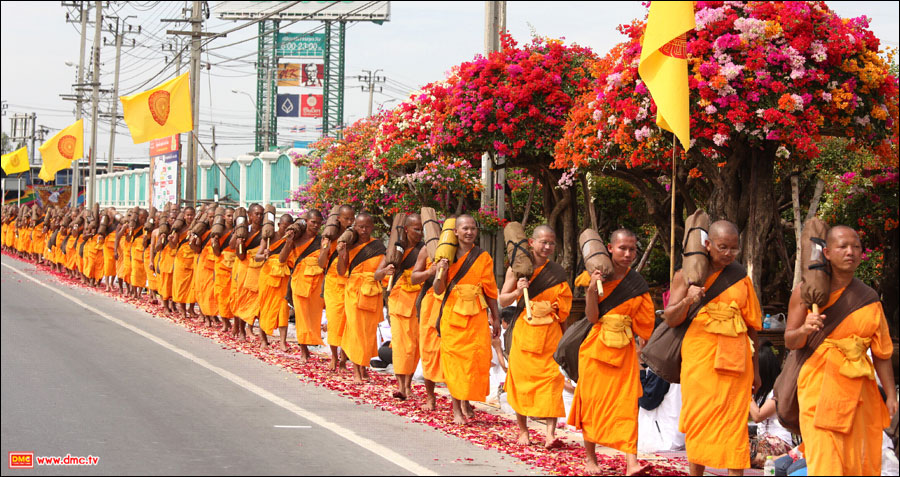 พระธุดงค์เนื้อนา<a href=http://www.dmc.tv/pages/%E0%B9%81%E0%B8%81%E0%B9%89%E0%B8%81%E0%B8%A3%E0%B8%A3%E0%B8%A1-%E0%B8%A3%E0%B8%B9%E0%B9%89%E0%B8%97%E0%B8%B1%E0%B8%99%E0%B8%A7%E0%B8%B4%E0%B8%9A%E0%B8%B2%E0%B8%81%E0%B8%81%E0%B8%A3%E0%B8%A3%E0%B8%A1/%E0%B8%8A%E0%B8%B5%E0%B8%A7%E0%B8%B4%E0%B8%95%E0%B8%AD%E0%B8%AD%E0%B8%81%E0%B9%81%E0%B8%9A%E0%B8%9A%E0%B9%84%E0%B8%94%E0%B9%89-%E0%B8%95%E0%B8%AD%E0%B8%99%E0%B8%9A%E0%B8%B8%E0%B8%8D%E0%B8%84%E0%B8%B7%E0%B8%AD%E0%B8%A1%E0%B8%B4%E0%B8%95%E0%B8%A3%E0%B9%81%E0%B8%97%E0%B9%89.html title='บุญ' target=_blank><font color=#333333>บุญ</font></a>ของโลกและจักรวาล