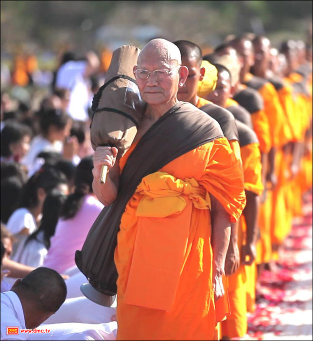 หลวงตาปุญญสันโต  เจ้าอาวาสวัดแทจองซา  ประธานสงฆ์ฝ่ายเถรวาท  ประเทศเกาหลีใต้
