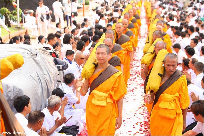 ธุดงค์อัญเชิญหลวงปู่ทองคำ ประจำวันที่ 3 เม.ย 2555