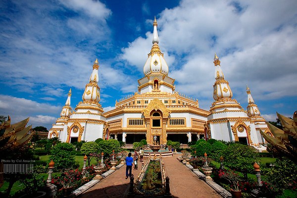 พระมหาเจดีย์ชัยมงคล พระมหาเจดีย์ชัยมงคล