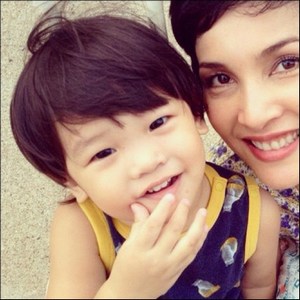 รูปภาพวันแม่แม่ลูกดารา รวมภาพแม่ลูกน่ารักๆ รูปภาพวันแม่แม่ลูกดารา รวมภาพแม่ลูกน่ารักๆ
