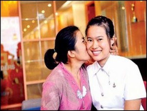 รูปภาพวันแม่แม่ลูกดารา รวมภาพแม่ลูกน่ารักๆ รูปภาพวันแม่แม่ลูกดารา รวมภาพแม่ลูกน่ารักๆ