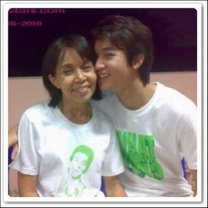 รูปภาพวันแม่แม่ลูกดารา รวมภาพแม่ลูกน่ารักๆ รูปภาพวันแม่แม่ลูกดารา รวมภาพแม่ลูกน่ารักๆ