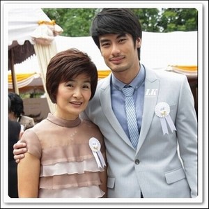 รูปภาพวันแม่แม่ลูกดารา รวมภาพแม่ลูกน่ารักๆ