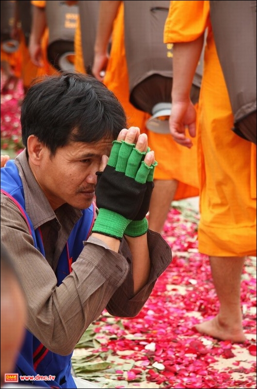 ธุดงค์ธรรมชัย สถาปนาเส้นทางมหาปูชนียาจารย์ เพื่อฟื้นฟูจิตใจ สร้างบุญใหญ่ให้กับแผ่นดิน