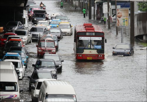 Search the latest Bangkok floods. ข่าวน้ำท่วมกรุงเทพล่าสุด