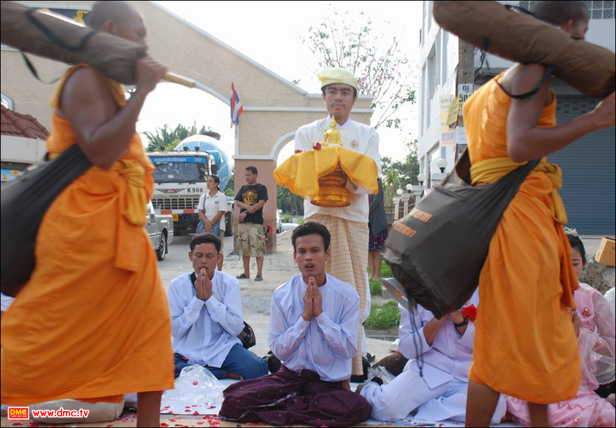 สุภาพบุรุษชาวพม่า สุภาพบุรุษชาวพม่า