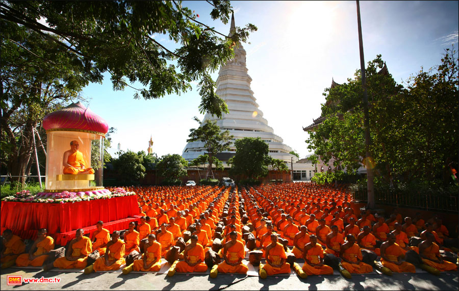 อนุสรณ์สถานแห่งที่ 5 วัดปากน้ำ ภาษีเจริญ “นักรบแห่งกองทัพธรรมไม่ว่างเว้นจากการสร้างบารมี” อนุสรณ์สถานแห่งที่ 5 วัดปากน้ำ <a href=http://www.dmc.tv/pages/phramongkolthepmuni/2007-04-21-1.html title='ภาษีเจริญ' target=_blank><font color=#333333>ภาษีเจริญ</font></a> “นักรบแห่งกองทัพธรรมไม่ว่างเว้นจากการสร้าง<a href=http://www.dmc.tv/search/บารมี title='บารมี' target=_blank><font color=#333333>บารมี</font></a>”