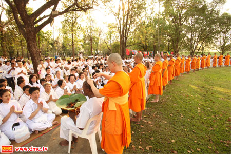 พิธีปลงผมนาคธรรมทายาท