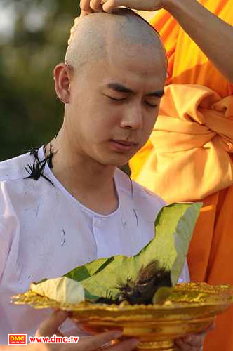 บวชเข้าพรรษา บวชเข้าพรรษา