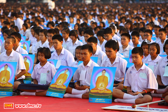 วัดพระธรรมกายได้จัดโครงการเด็กดี V*starขึ้น