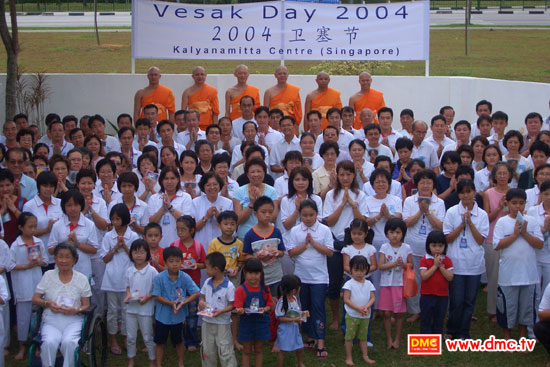 วัดพระธรรมกายจัดงานวันวิสาขบูชาที่ประเทศสิงคโปร์