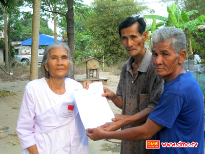 ป้าสี จำปาดี ออกทำหน้าที่ชวนบวชพระรุ่นหนึ่งแสนรูป