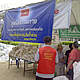 มูลนิธิธรรมกายมอบอาหารช่วยผู้ประสบภัยน้ำท่วม ปทุมธานี