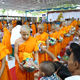 ศูนย์ปฏิบัติธรรมเบญจธรรม จัดพิธีตักบาตรสามเณรใหม่ ศูนย์ปฏิบัติธรรมเบญจธรรม จัดพิธีตักบาตรสามเณรใหม่