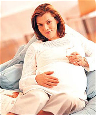 Transferring good behavior to the baby according to Buddhist teachings should be performed even before the baby is born.