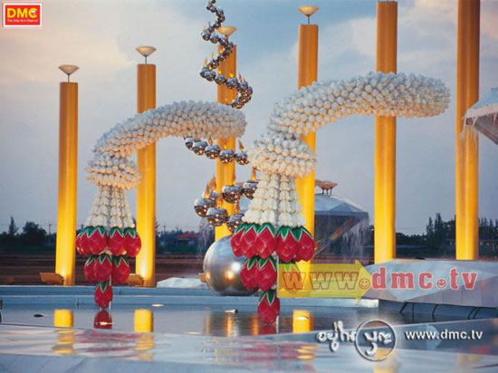แท่นบูชามหาธรรมกายเจดีย์