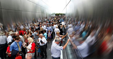 ญาติผู้เสียชีวิตและปชช.ในสหรัฐฯร่วมรำลึก 10 ปีเหตุการณ์ 9/11