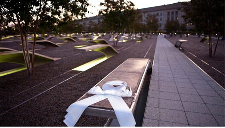 ญาติผู้เสียชีวิตและปชช.ในสหรัฐฯร่วมรำลึก 10 ปีเหตุการณ์ 9/11