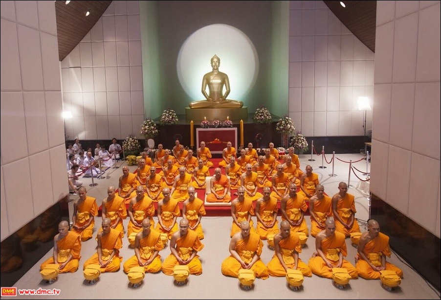 ประมวลภาพวันวิสาขบูชา ณ วัดพระธรรมกาย ตอนที่ 1