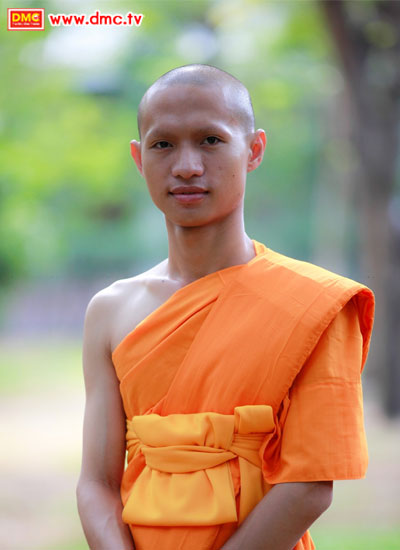 สามเณรระวิน ศรีชาทุม โครงการธรรมทายาทอุปสมบทหมู่ระดับอุดมศึกษา ภาคฤดูร้อน รุ่นที่ 41 สามเณรระวิน ศรีชาทุม โครงการธรรมทายาทอุปสมบทหมู่ระดับอุดมศึกษา ภาคฤดูร้อน รุ่นที่ 41