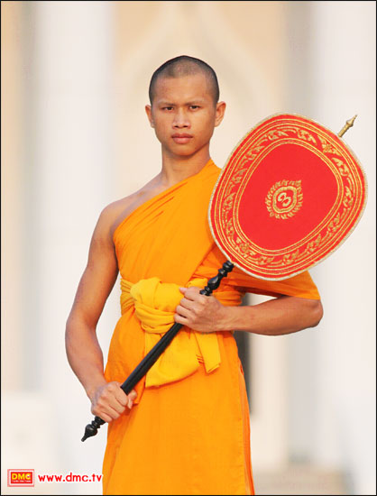 สามเณรพิทักษ์ จิตรจักร เปรียญธรรม 4 ประโยค สามเณรพิทักษ์ จิตรจักร เปรียญธรรม 4 ประโยค