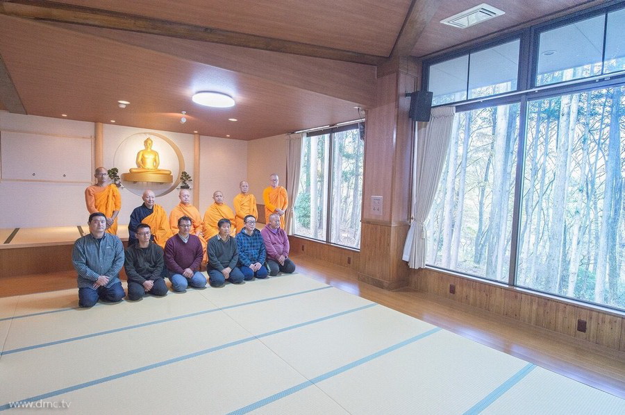 580411-Meditation-retreat-japan_011.jpg