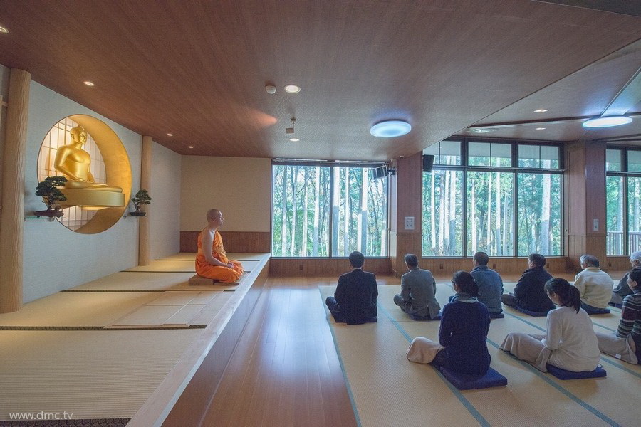 580411-Meditation-retreat-japan_013.jpg