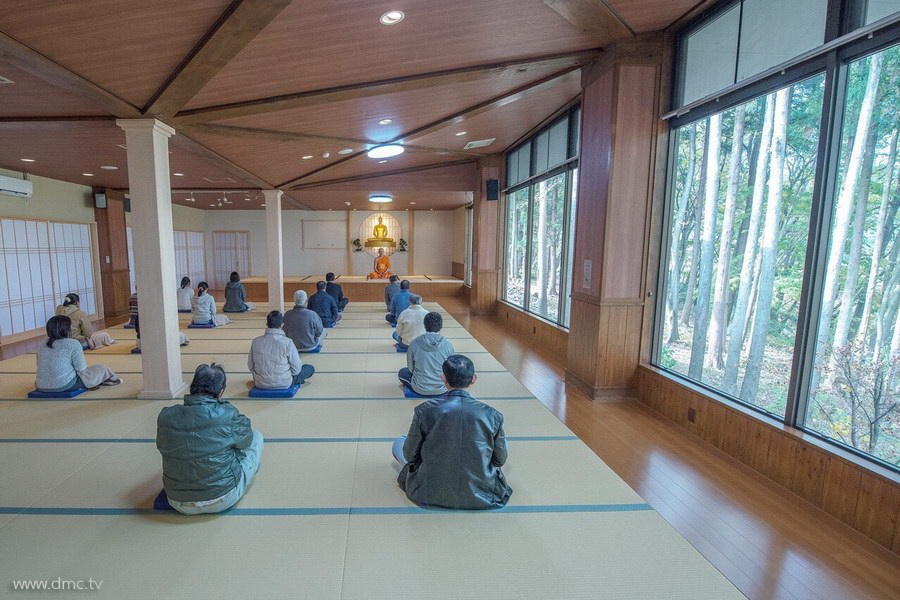 580411-Meditation-retreat-japan_040.jpg