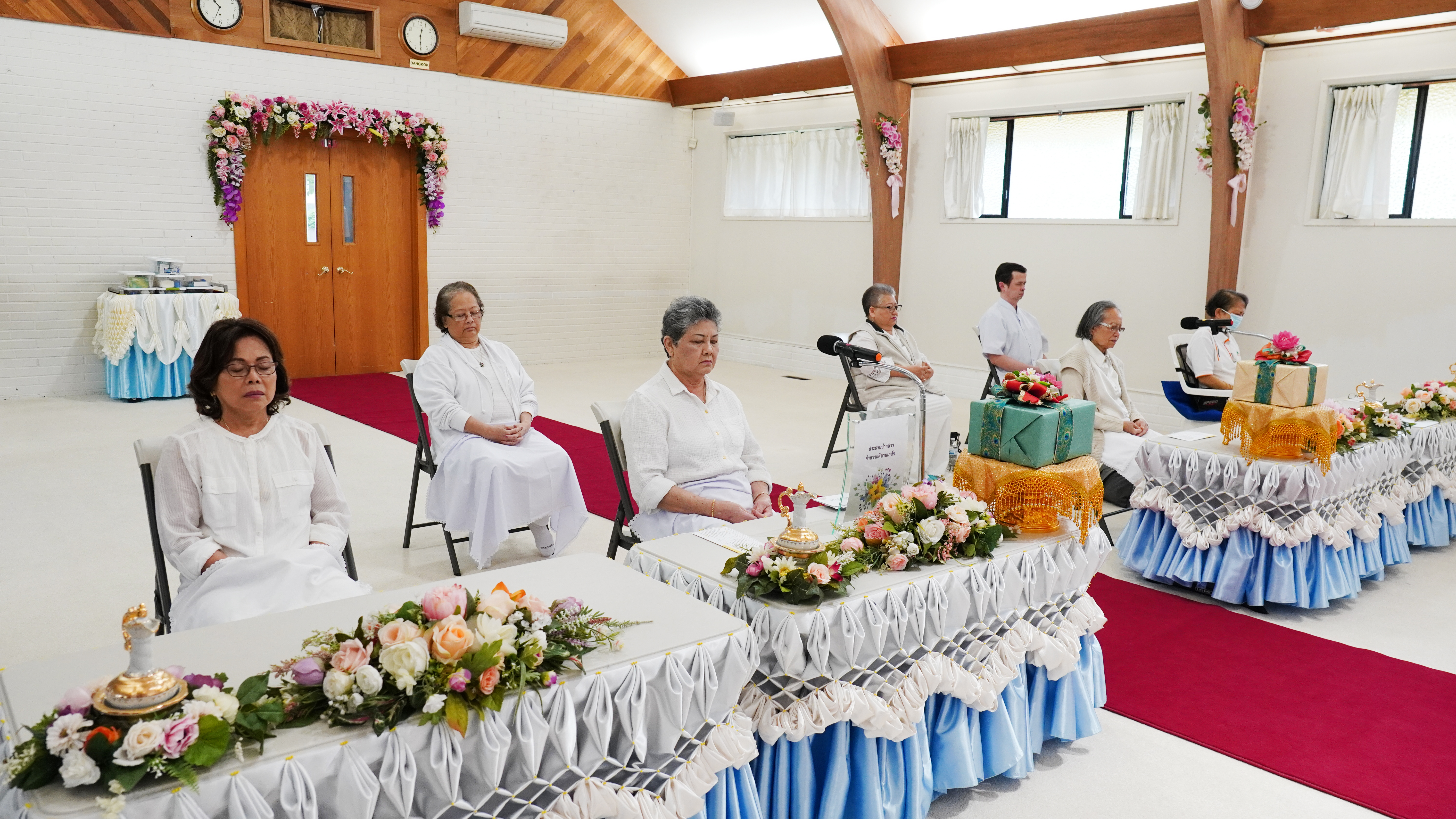 วัดพระธรรมกายซีแอตเติล จัดพิธีถวายคิลานเภสัช