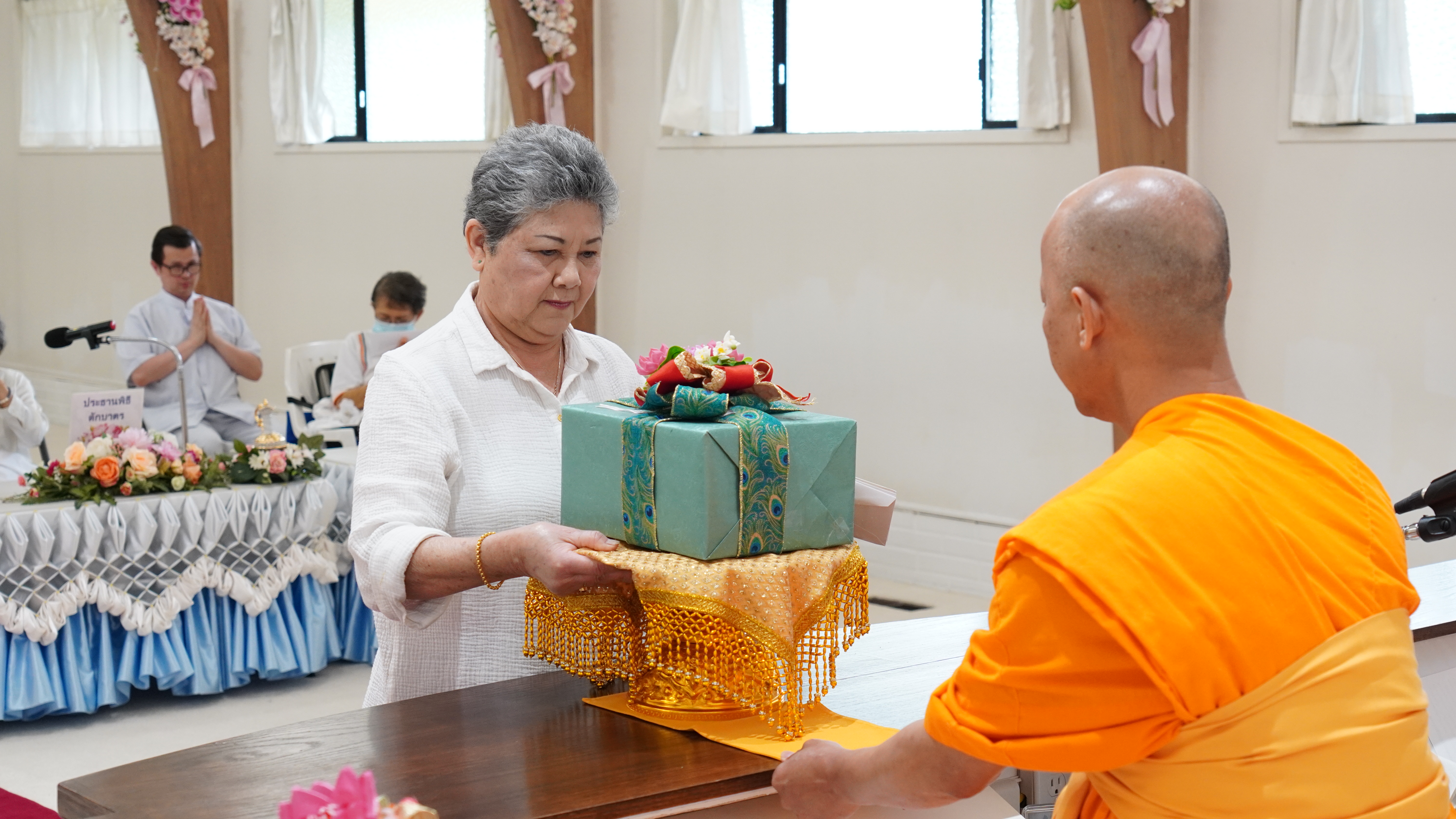 วัดพระธรรมกายซีแอตเติล จัดพิธีถวายคิลานเภสัช