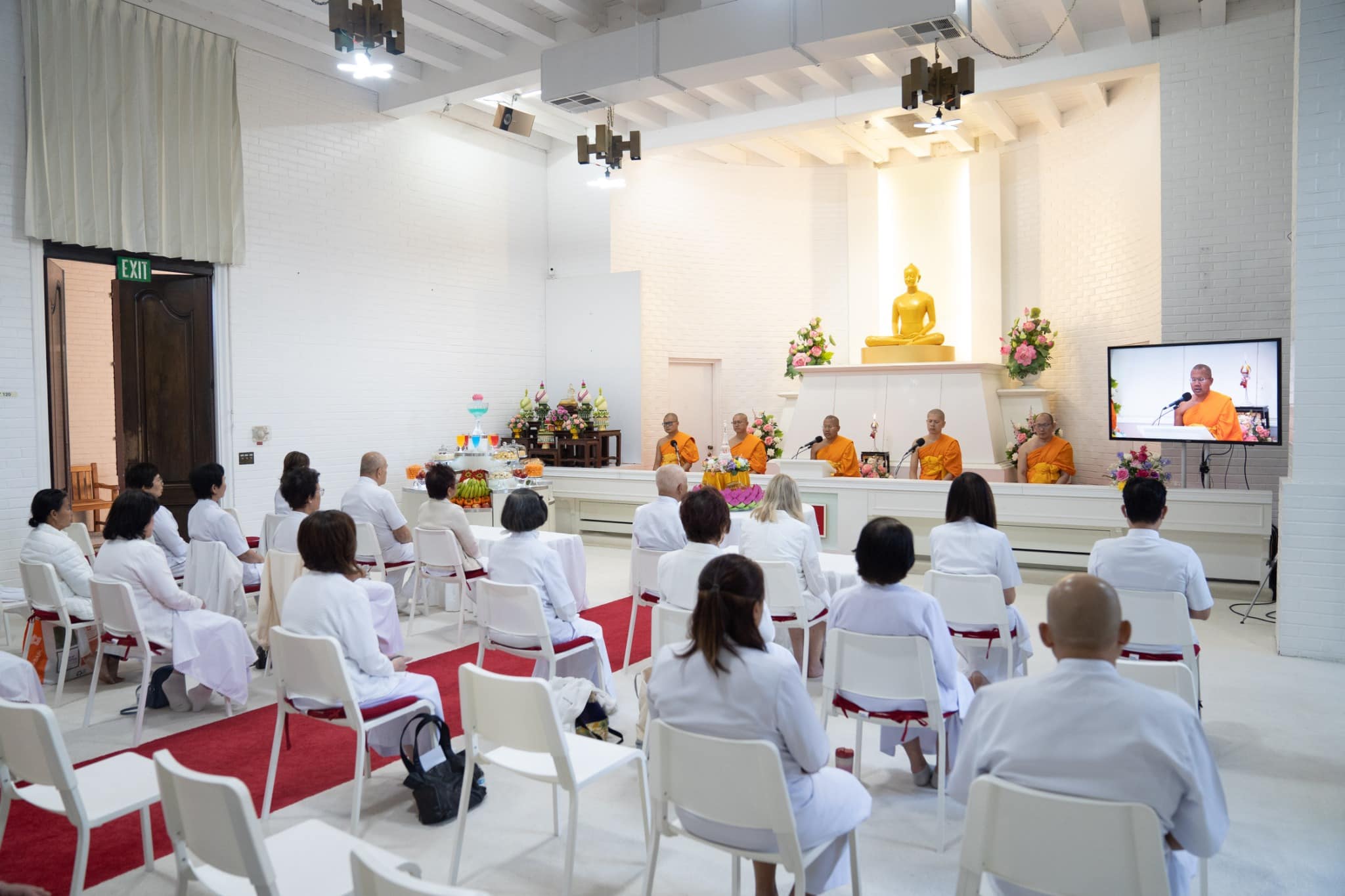 วัดพระธรรมกายแคลิฟอร์เนีย จัดพิธีบูชาข้าวพระ