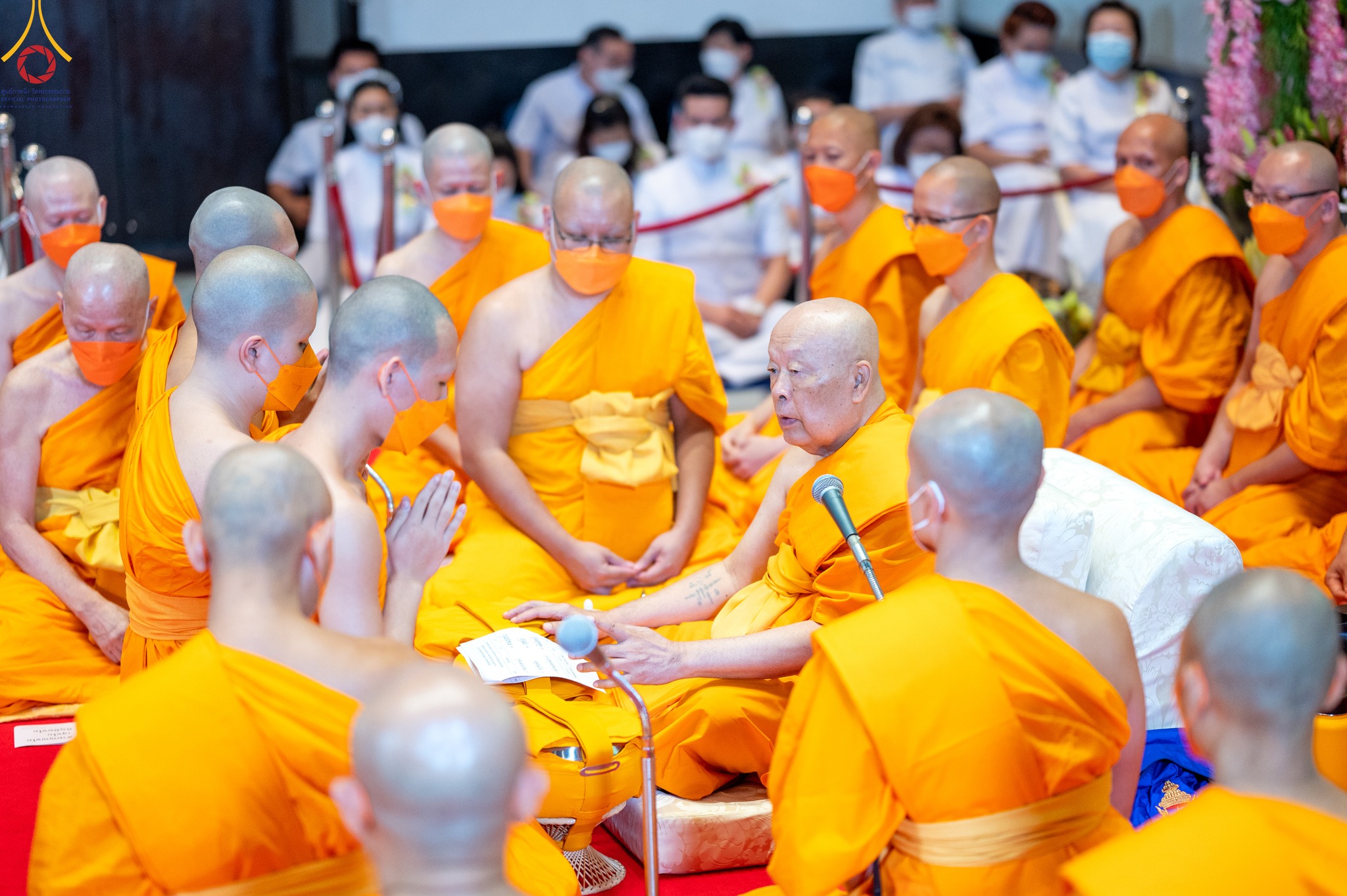 วัดพระธรรมกาย จัดพิธีอุปสมบทสามเณรอุทิศชีวิต 11 รูป