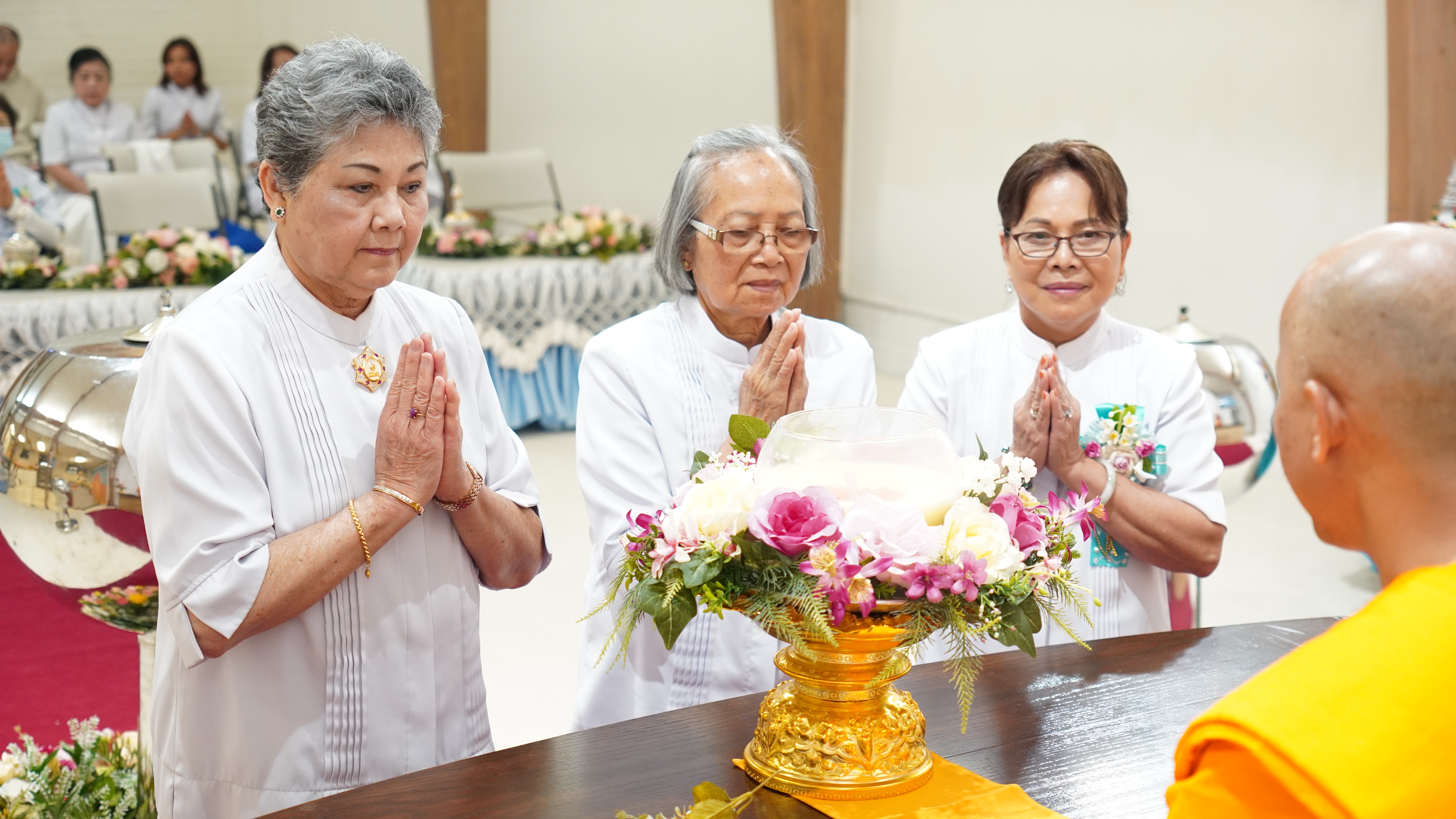 วัดพระธรรมกายซีแอตเติล จัดงานบุญวันวิสาขบูชา