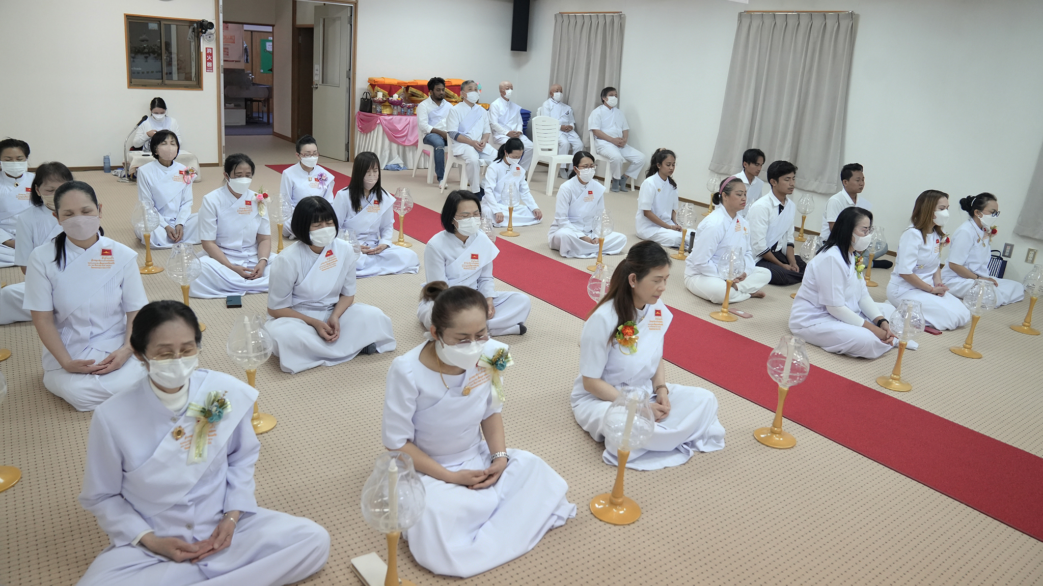 วัดพระธรรมกายนางาโน่ จัดพิธีจุดวิสาขประทีป