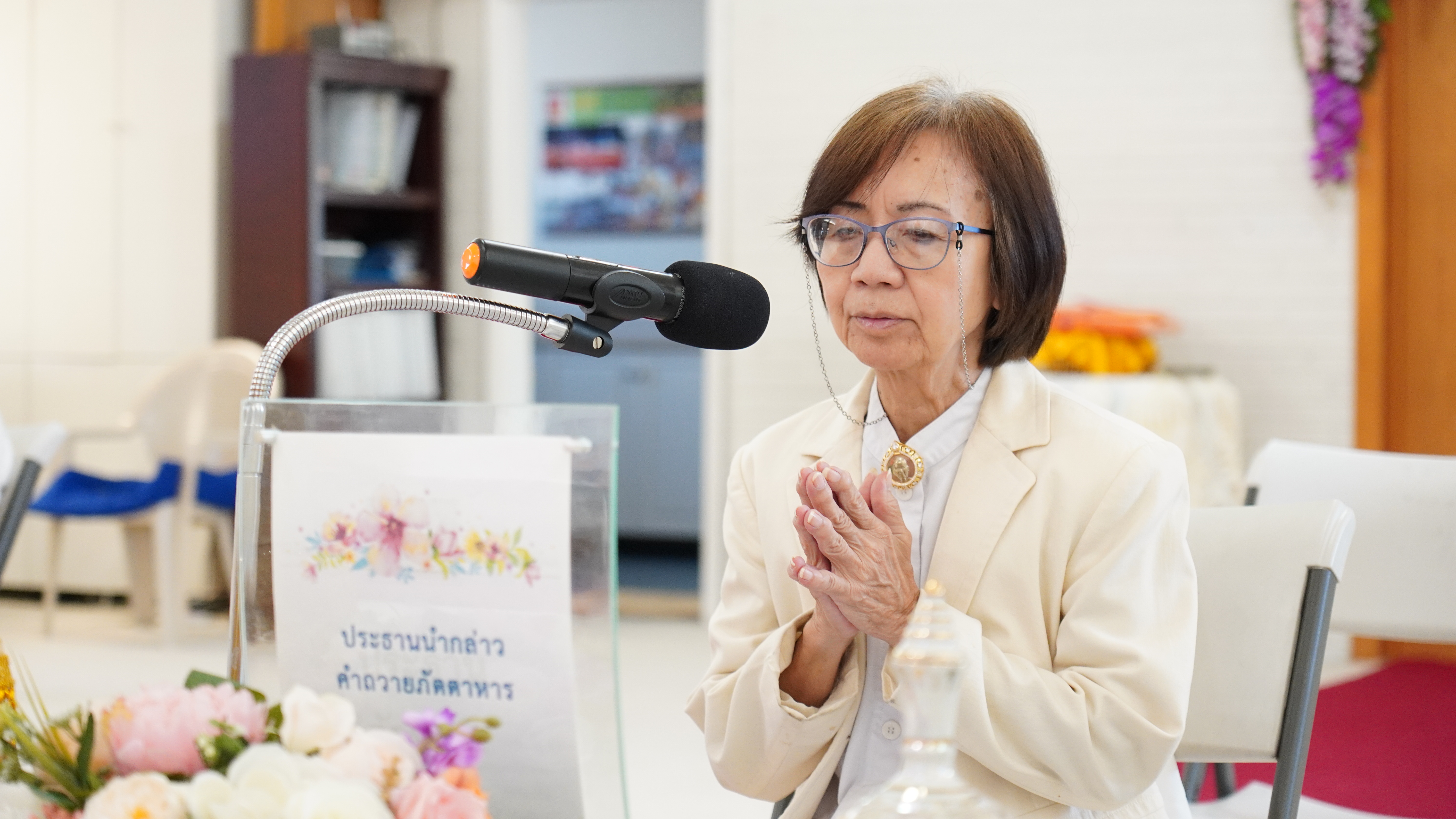 วัดพระธรรมกายซีแอตเติล จัดพิธีทอดผ้าป่าบำรุงวัด