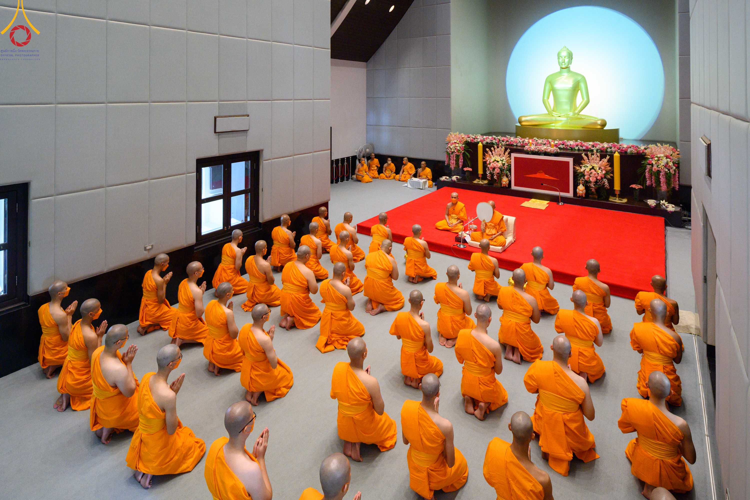 วัดพระธรรมกาย จัดพิธีบรรพชา 3 โครงการ