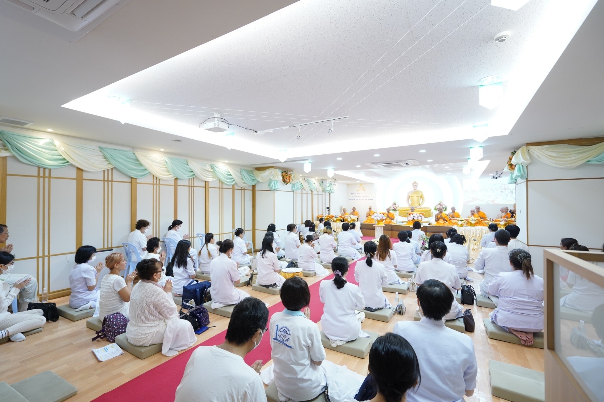 วัดพระธรรมกายโตเกียว จัดพิธีทอดผ้าป่าบำรุงวัด วาระครบรอบ 33 ปี