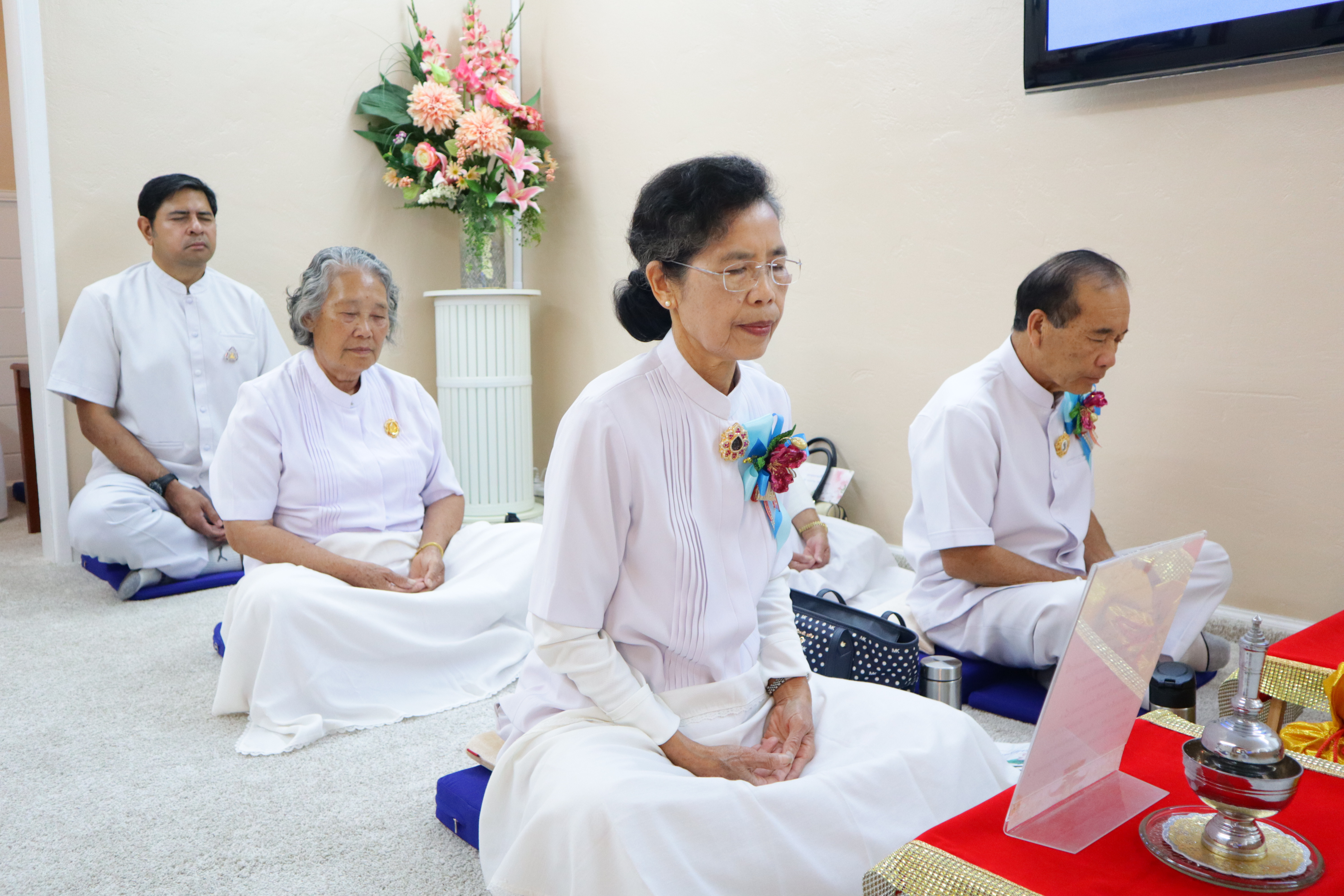 วัดภาวนาซานดิเอโก จัดพิธีถวายกองบุญปัญญาบารมี