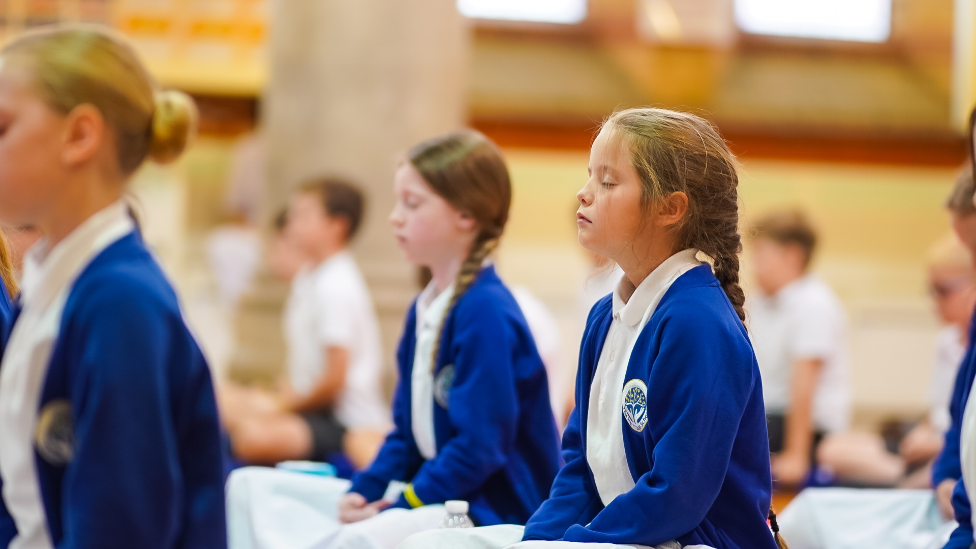The Hermitage School นำนักเรียนมาเรียนรู้สมาธิ ณ วัดพระธรรมกายลอนดอน