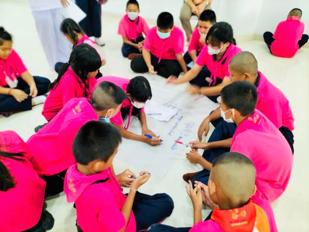 ศูนย์ปฏิบัติธรรมสมุทรปราการ จัดอบรมศีลธรรมแก่นักเรียนโรงเรียนเทศบาล 2 วัดใน