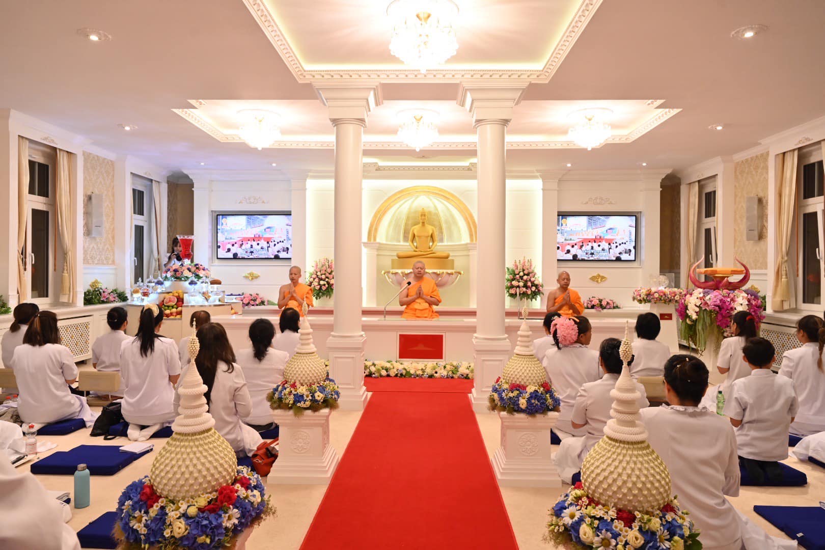 วัดพระธรรมกายสวิตเซอร์แลนด์ จัดพิธีทอดผ้าป่าครบรอบ 11 ปี
