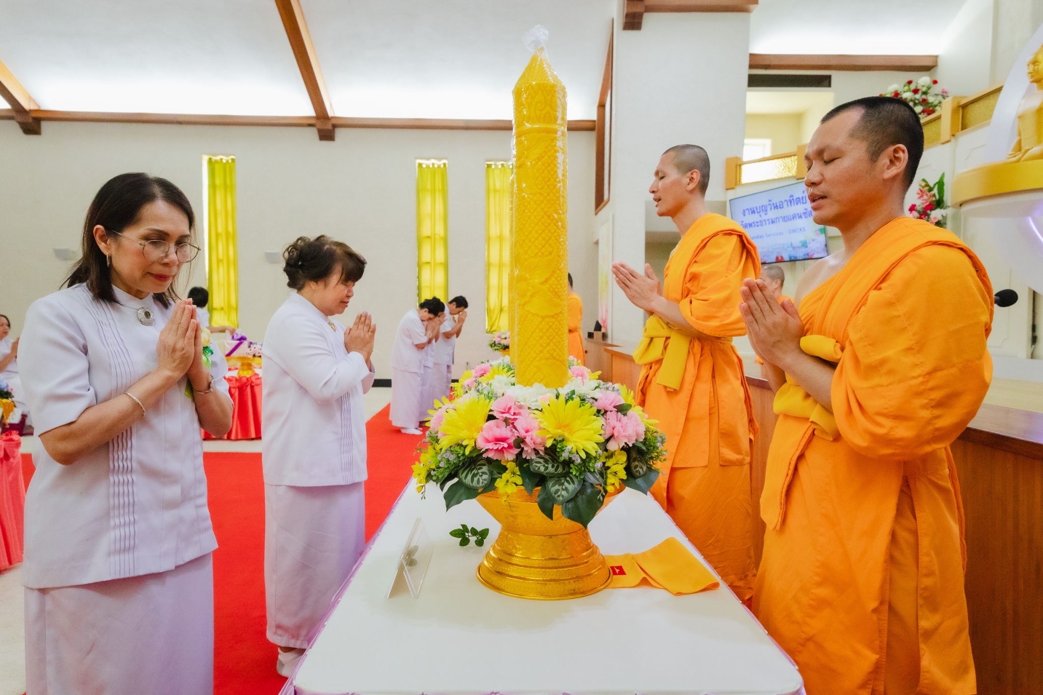 วัดพระธรรมกายแคนซัส จัดงานบุญวันอาทิตย์