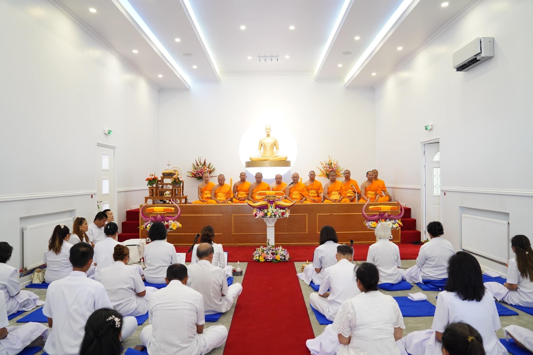พิธีทอดผ้าป่าฉลองครบรอบ 20 ปี วัดพระธรรมกายบอร์คโด