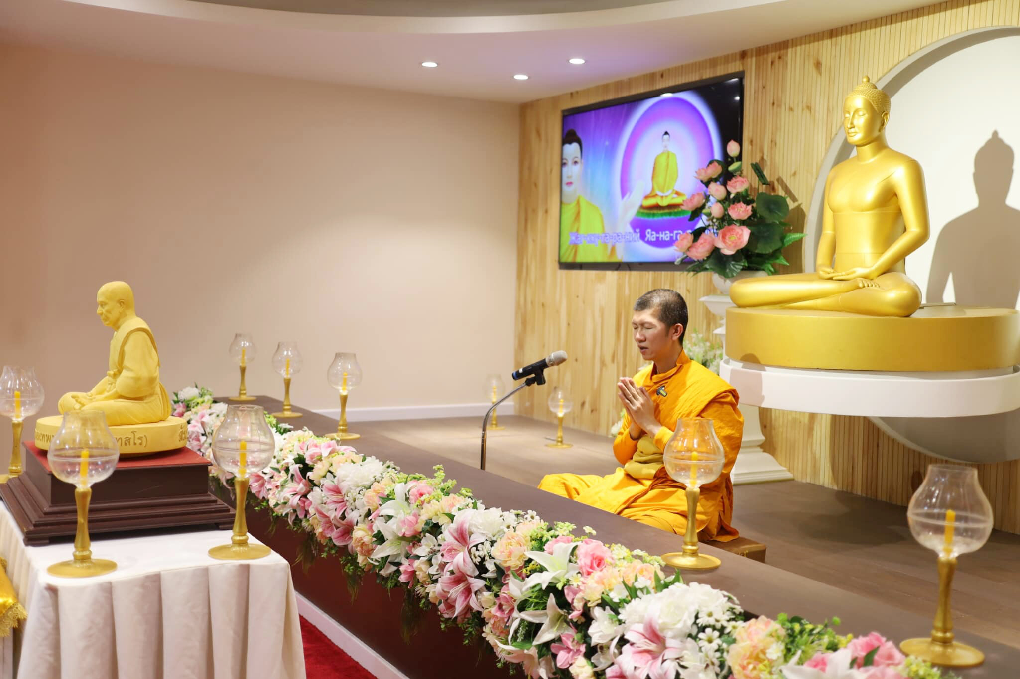 วัดพระธรรมกายมองโกเลีย จัดพิธีจุดประทีปบูชาพระผู้ปราบมาร