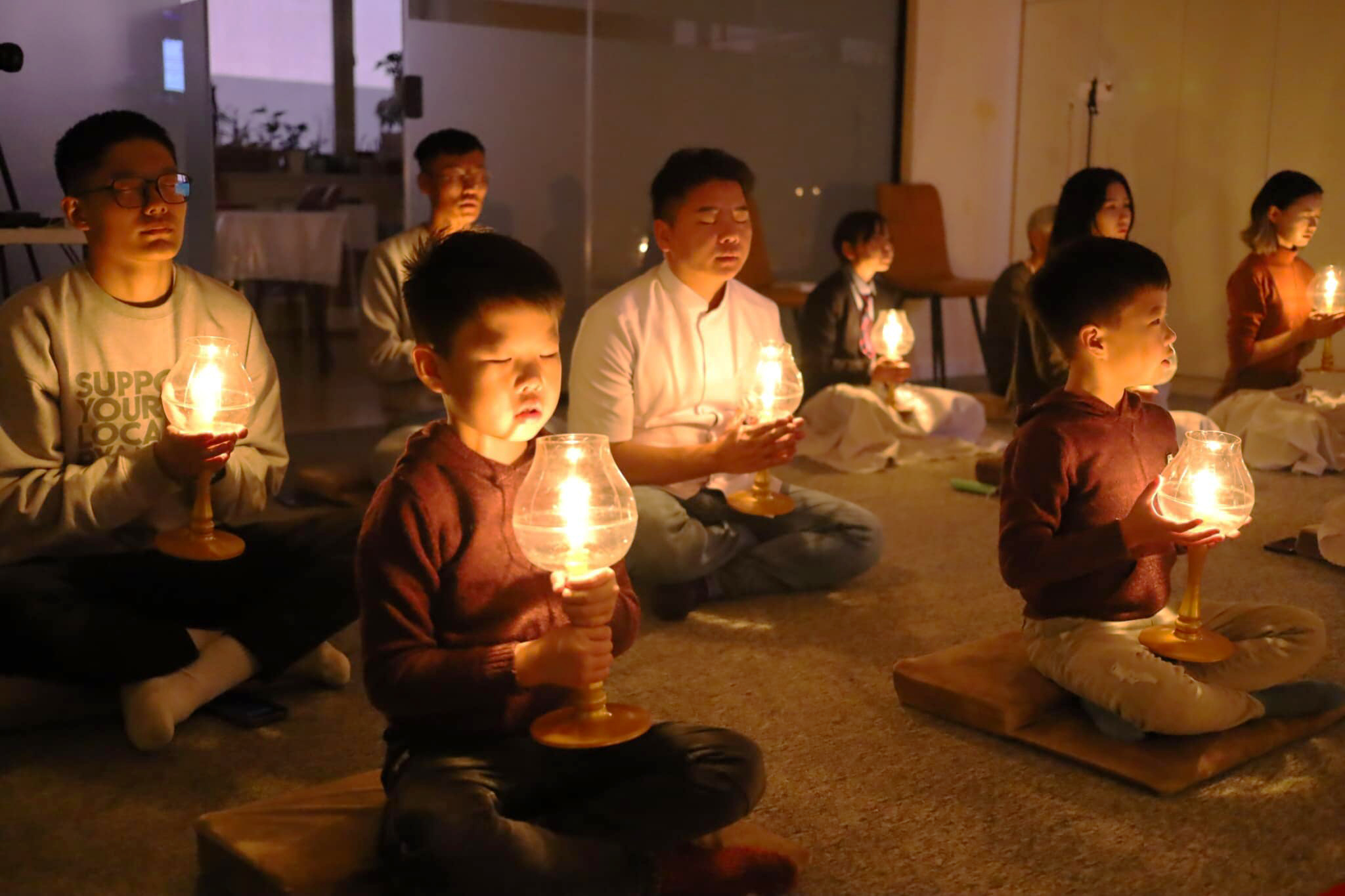 วัดพระธรรมกายมองโกเลีย จัดพิธีจุดประทีปบูชาพระผู้ปราบมาร