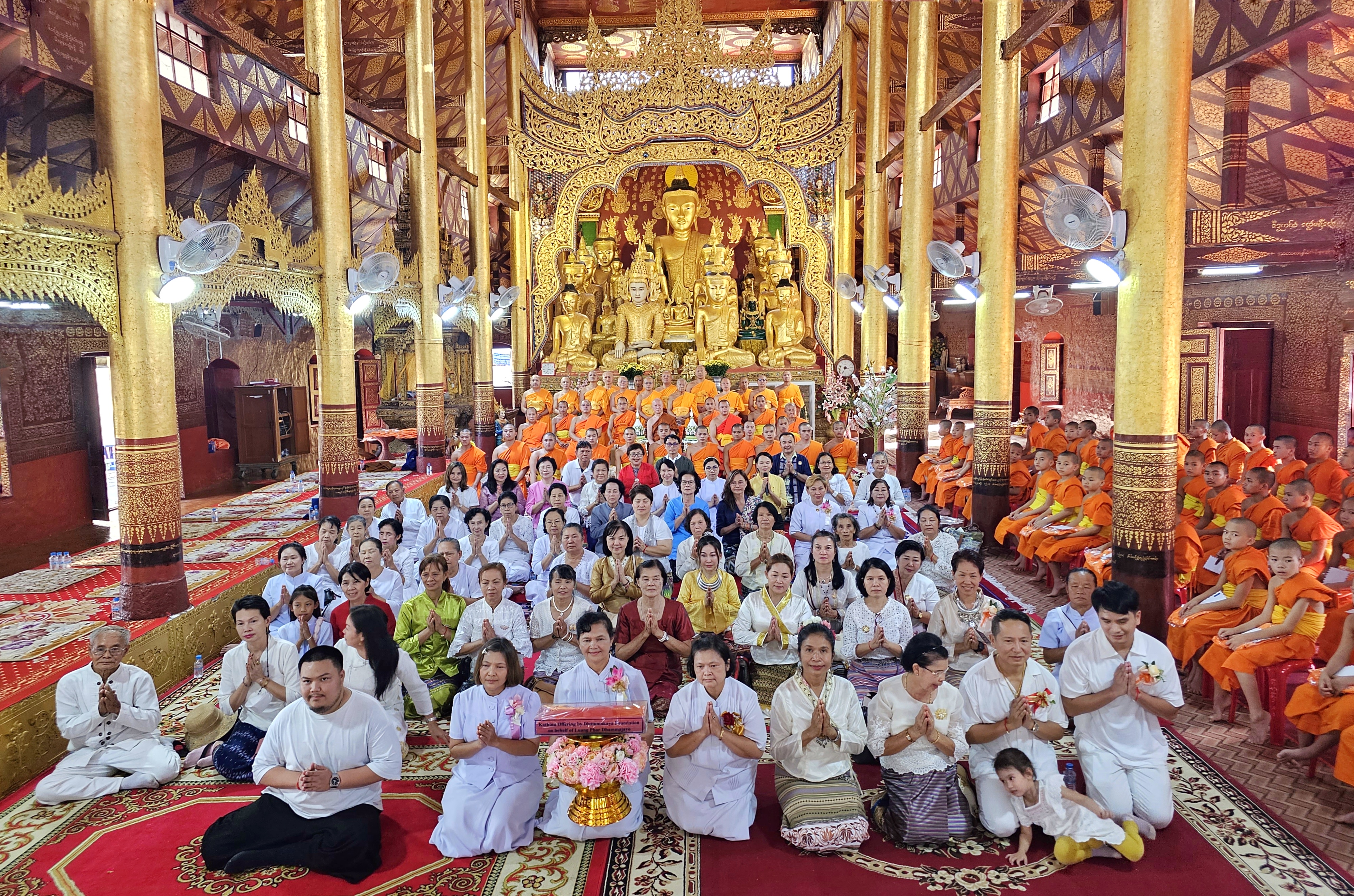 คณะศิษย์วัดพระธรรมกาย ร่วมพิธีทอดกฐิน 4 วัด ในเมียนมา