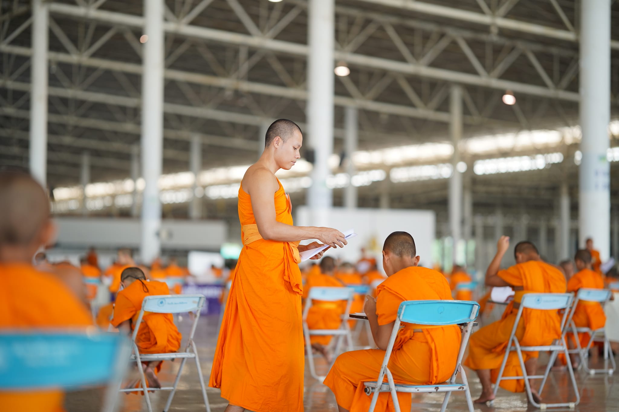บรรยากาศสอบธรรมสนามหลวง นักธรรมชั้นตรี ณ สนามสอบวัดพระธรรมกาย