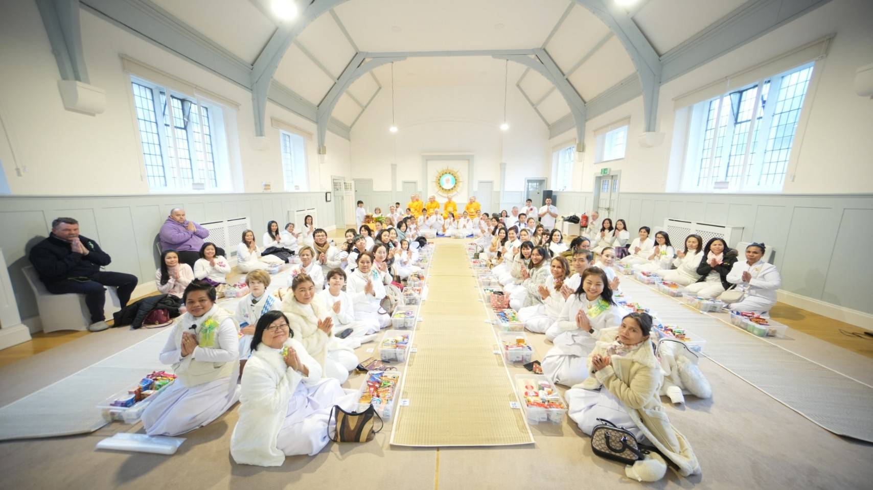 วัดพระธรรมกายสกอตแลนด์ จัดพิธีทอดกฐินสามัคคี
