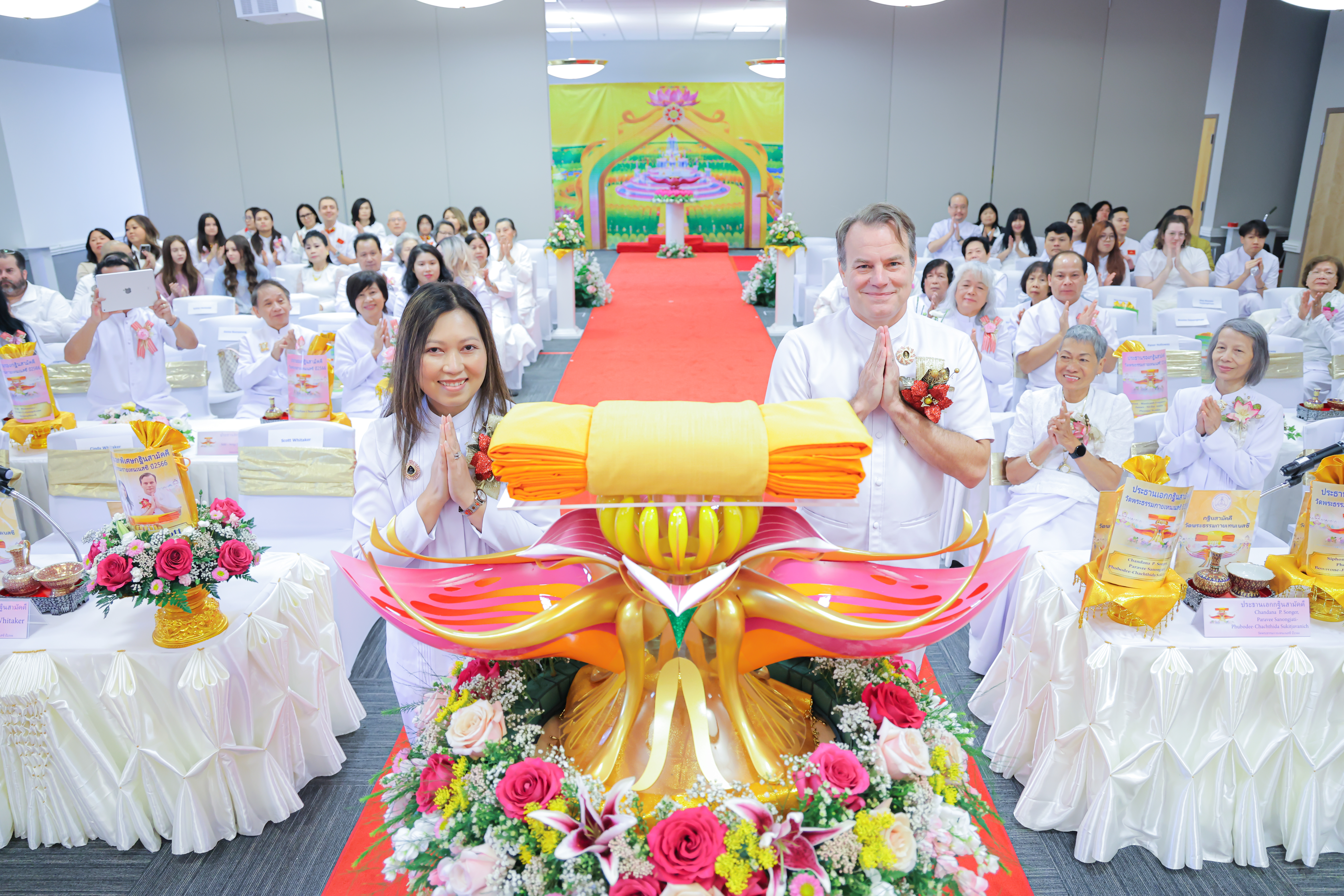 วัดพระธรรมกายเทนเนสซี จัดพิธีทอดกฐินสามัคคี